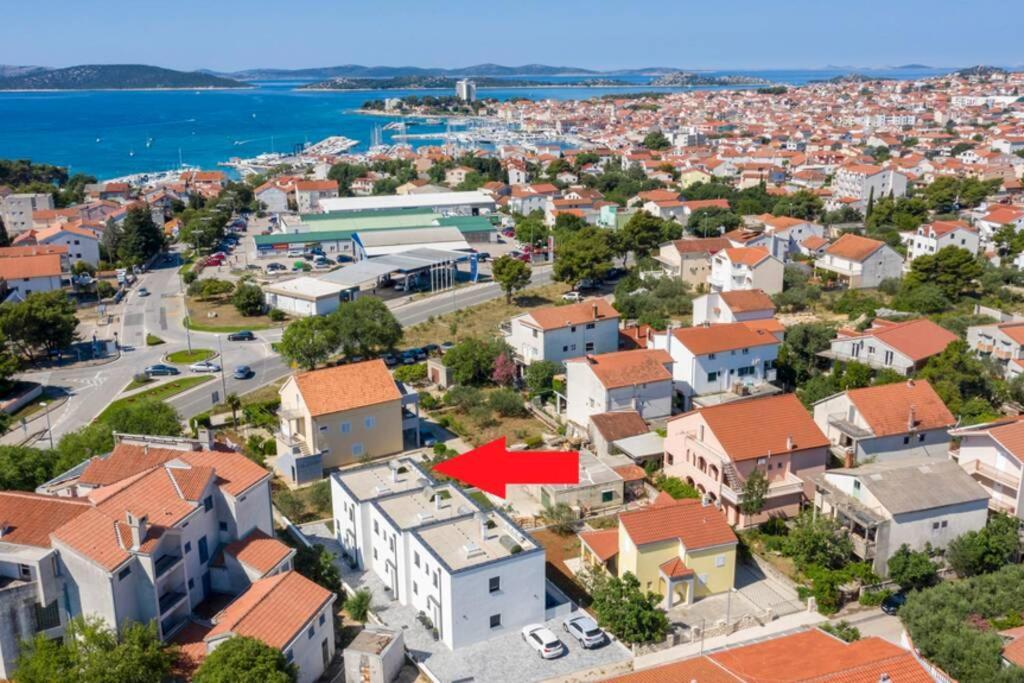 Holiday House Gavran Vodice Bagian luar foto