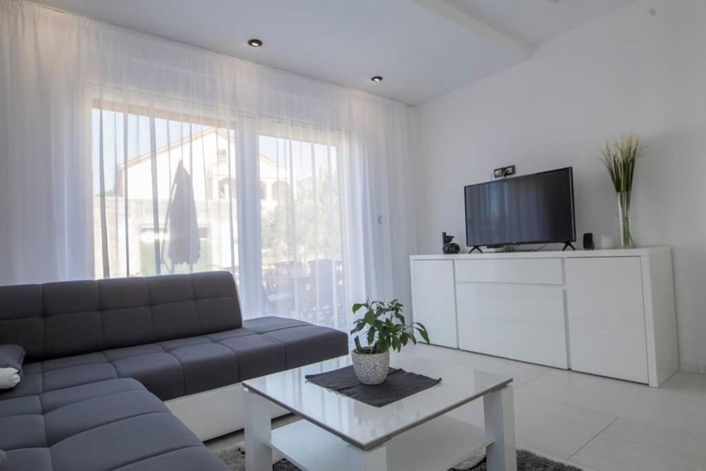 Holiday House Gavran Vodice Bagian luar foto