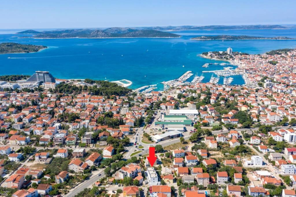 Holiday House Gavran Vodice Bagian luar foto
