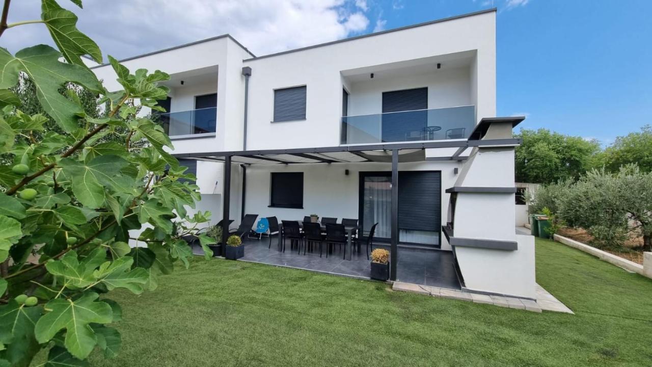 Holiday House Gavran Vodice Bagian luar foto