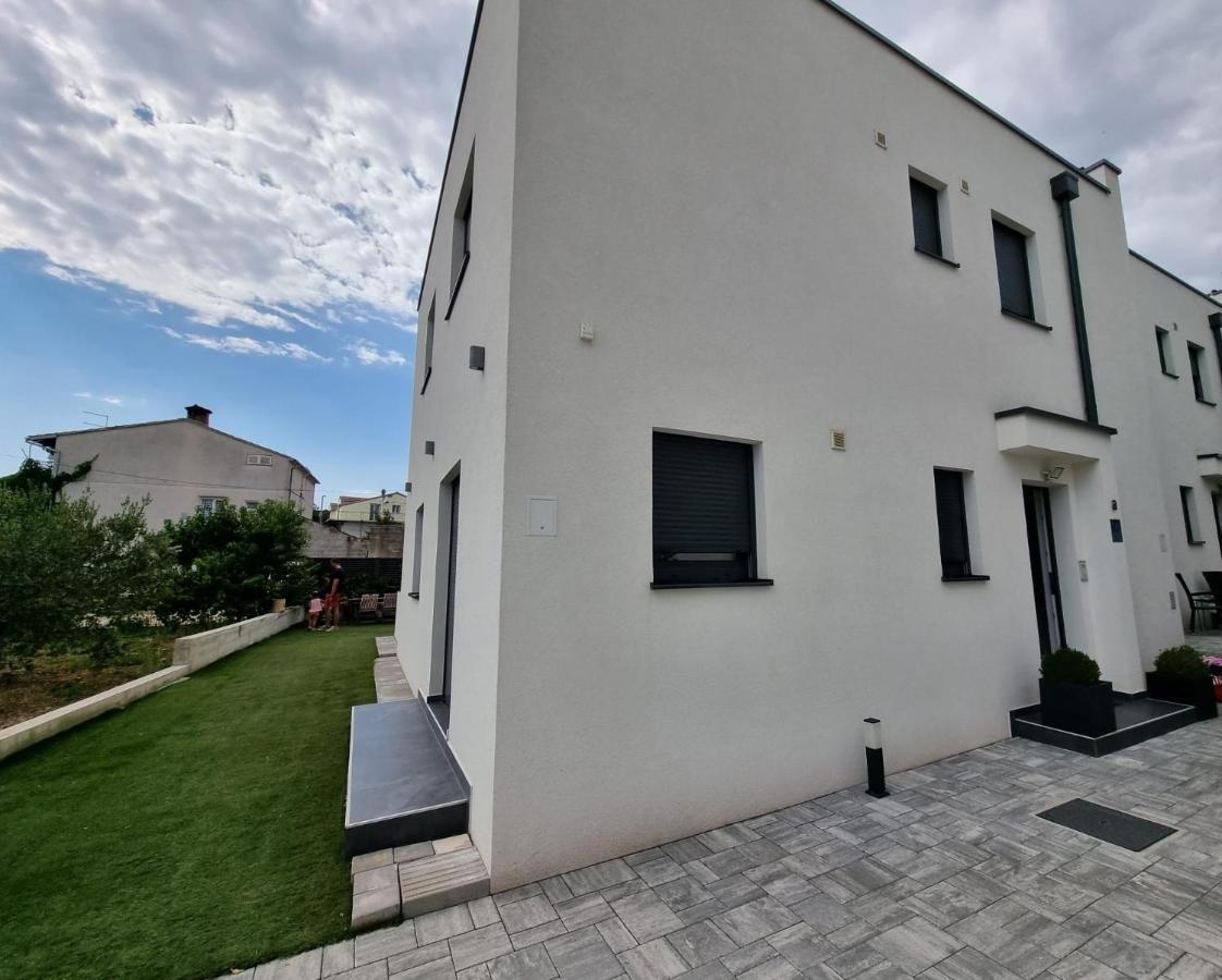 Holiday House Gavran Vodice Bagian luar foto