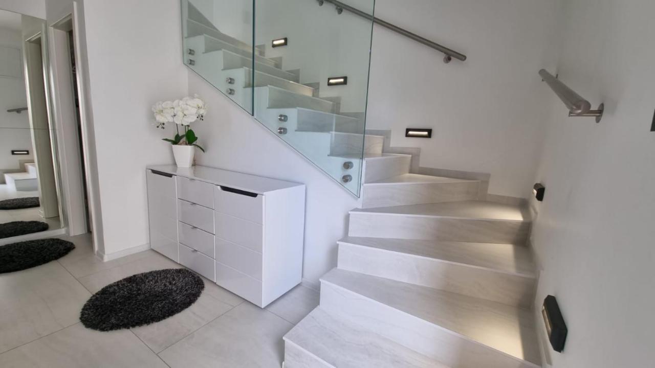 Holiday House Gavran Vodice Bagian luar foto