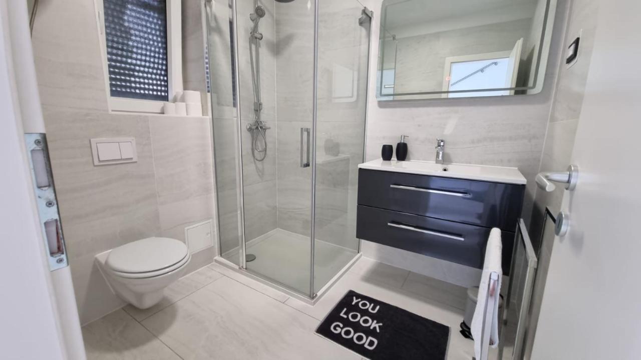 Holiday House Gavran Vodice Bagian luar foto